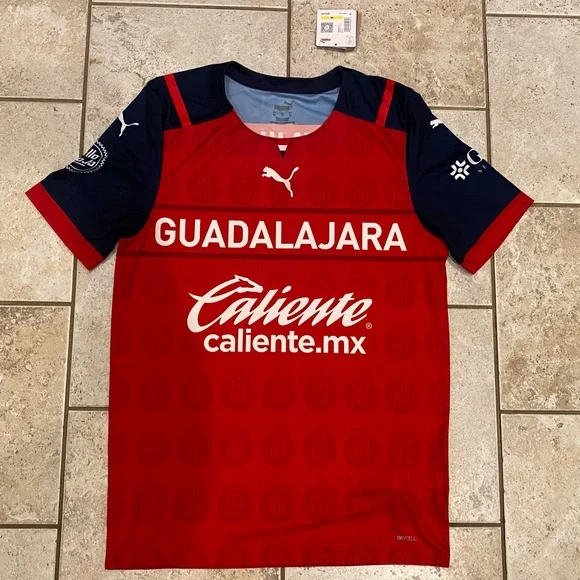 Chivas Guadalajara 2022 Alternate Football Jersey Men’s M, NWT, 100% Authentic - Picture 1 of 8